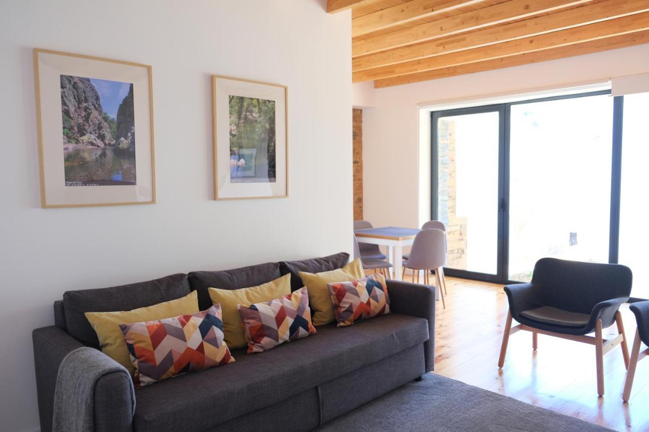 Casa Da Ribeira Guesthouse Cha de Alvares Εξωτερικό φωτογραφία